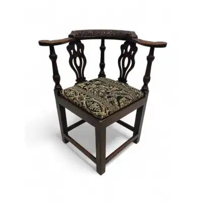 Handgeschnitzter Eckstuhl