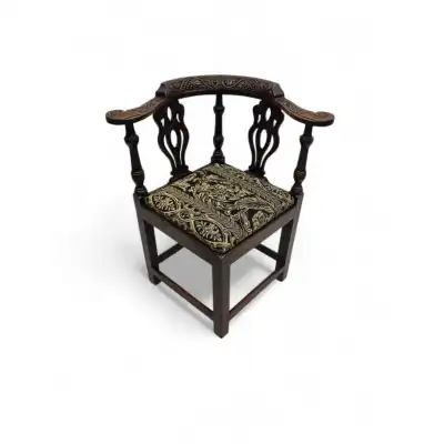 Handgeschnitzter Eckstuhl