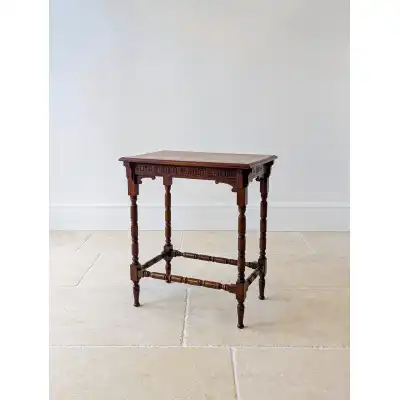 Antike Beistelltisch