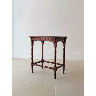 Antike Beistelltisch