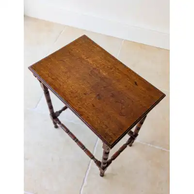 Antike Beistelltisch