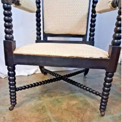 Armlehnenstuhl Antik