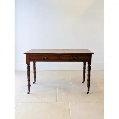 Englischer Schreibtisch