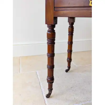 Englischer Schreibtisch