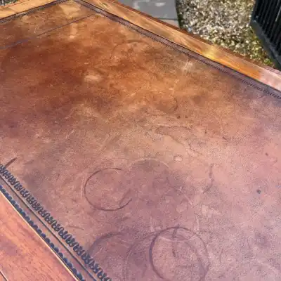 Mahagoni Schreibtisch