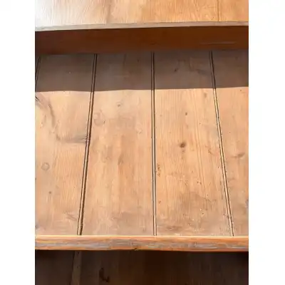 Küchentisch mit Schubladen