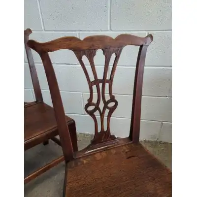 Antike Esszimmerstühle