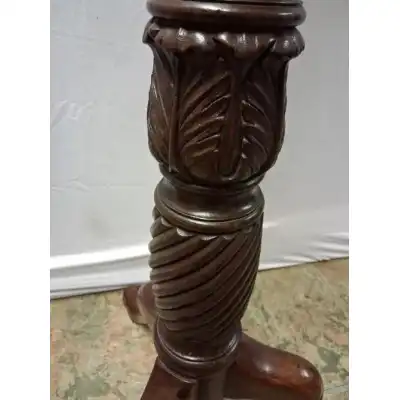 Antiker Pflanzenständer