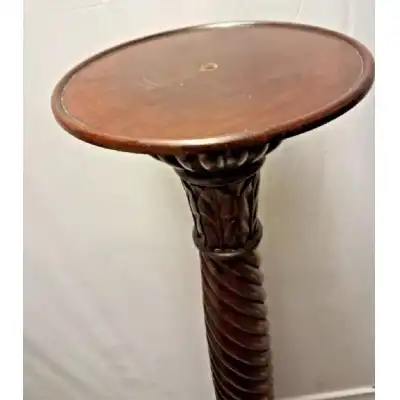 Antiker Pflanzenständer