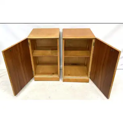 Art Deco Beistellschränkchen