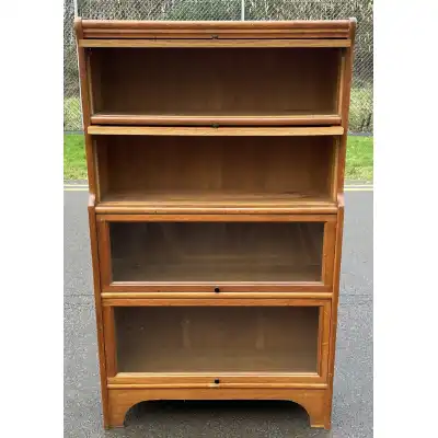 Globe Wernicke Regal