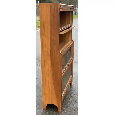 Globe Wernicke Regal