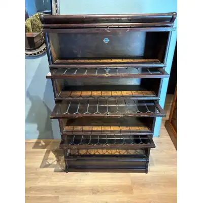 Eiche Globe Wernicke 