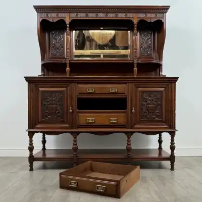 Antikes Sideboard mit Aufsatz 