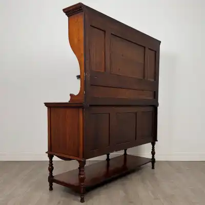 Antikes Sideboard mit Aufsatz 