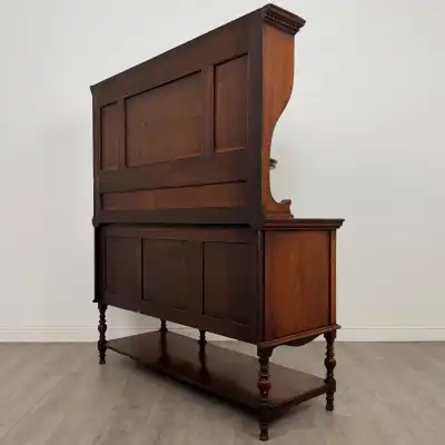 Antikes Sideboard mit Aufsatz 