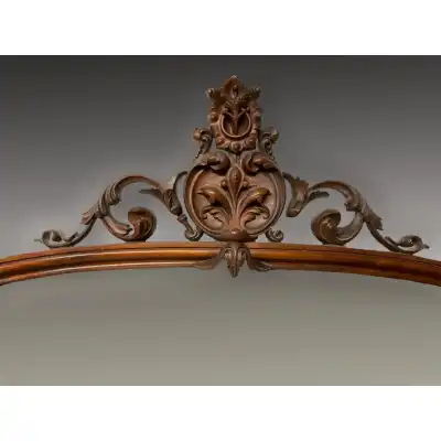 Antikes Sideboard mit Stauraum und verglasten Türen