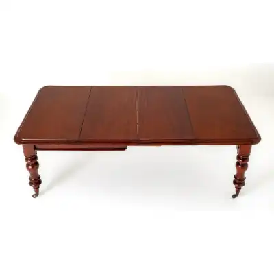 Massiver Esstisch Ausziehbar mit Patina