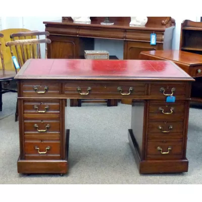 Schöner original edwardianischer Massivholz Schreibtisch mit Leder