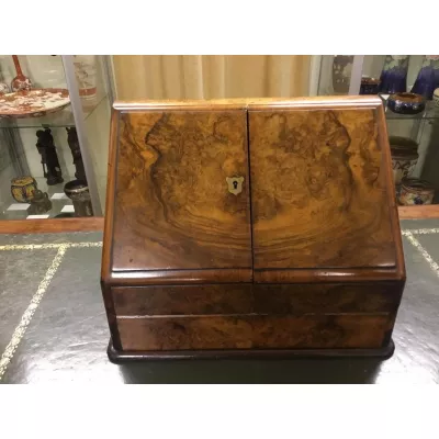 Massiver Original Viktorianischer Nussbaum Schreib- / Karteischrank