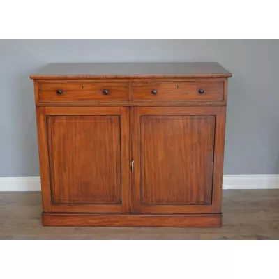 Viktorianisches antikes Mahagoni Sideboard / Wäscheschrank Massivholz original britisch