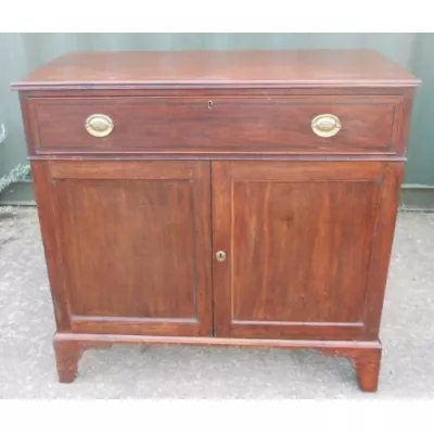 Schönes original Georgisches Mahagoni Sideboard Massivholz