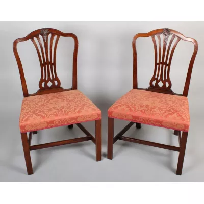 Ein Paar George III Mahagoni Stühle im Hepplewhite Stil