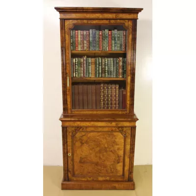 Schlanker Original viktorianischer Wurzelholz Nussbaum Bücherschrank