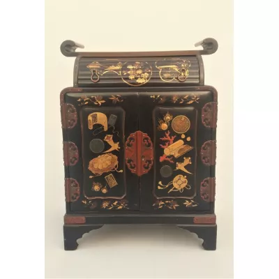 Antikes japanisches lackiertes Sideboard Schrank Original