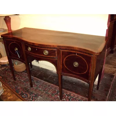 Hervorragendes Original George III. breakfront Mahagoni Sideboard mit Querbändern und Intarsien