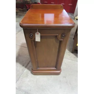 Antiker Original Victorian Mahagoni Nachttisch  1860 