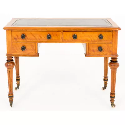Englischer Viktorianischer Satin Birkenschreibtisch antik von ca. 1860