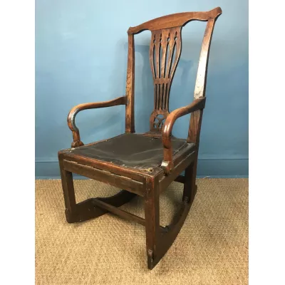 Antiker georgianischer Schaukelstuhl englisch aus Ulmenholz, von 1830