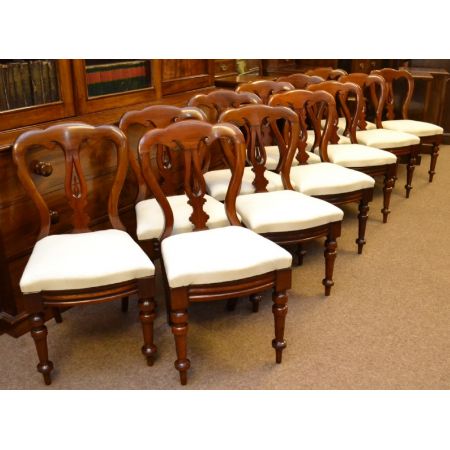 12 Original Viktorianische Mahagoni Esszimmerstühle von ca. 1870