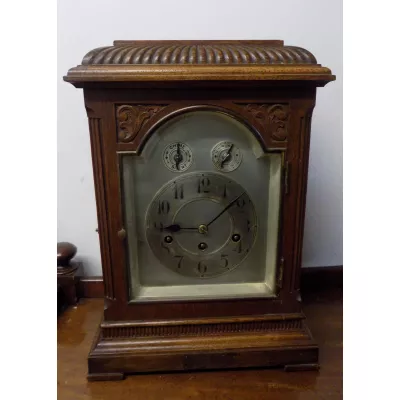 Eichen verkleidete Westminster Bracket Uhr von 1900