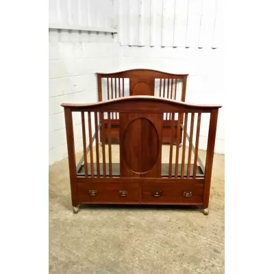 Antikes edwardian Mahagoni Doppelbett mit Schubladen von ca. 1900