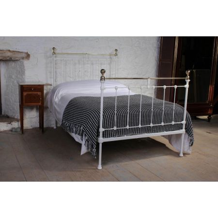 Schönes original viktorianisches Queensize Bett Messing und Eisen