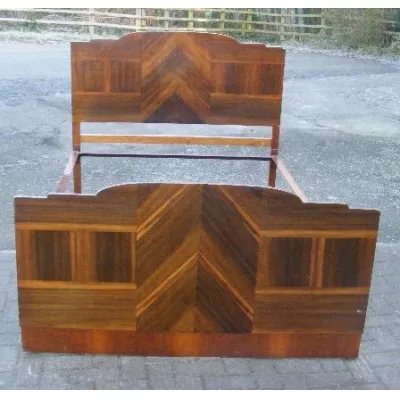 Feines Art Deco Nussbaum Bettgestell Original