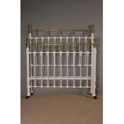 Klassisches Bett aus viktorianischem Messing und Eisen 