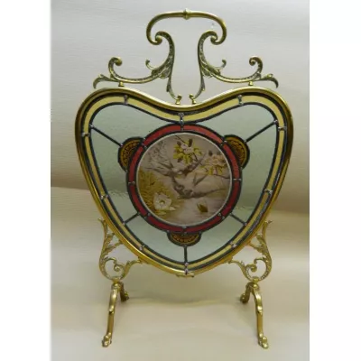 Funkenschutz für den Kamin aus Buntglas von ca. 1890