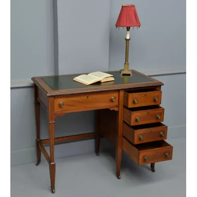Eleganter Original antiker Edwardian Ladies Desk, Mahagoni Massivholz, 1900