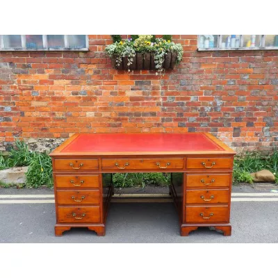 Antiker Edwardianischer Pedestal Desk, 1910, Mahagoni Massivholz