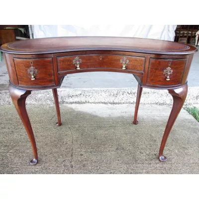 Edwardianischer antiker Scheibtisch aus Mahagoni, nierenförmig, 19. Jahrhundert