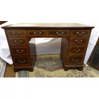 Wunderschöner, mit Intarsien verzierter Mahagoni Pedestal Desk, 1890