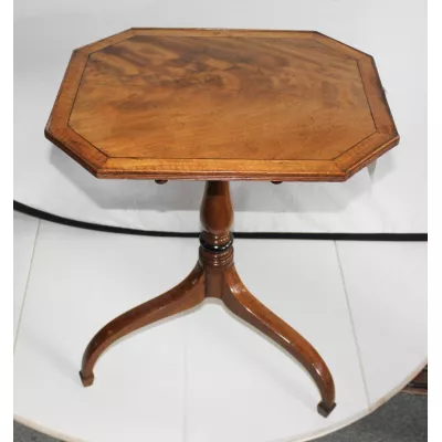 Original antiker Mahagoni Beistelltisch aus der Zeit des Regency