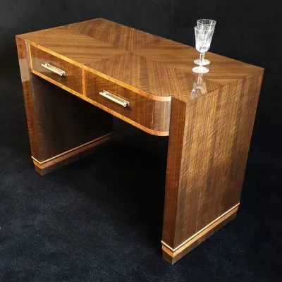 Antiker Art Deco Beistelltisch, Walnuss, 1930