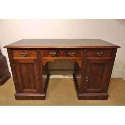 Schmaler Edwardian Mahagoni Schreibtisch von ca. 1900