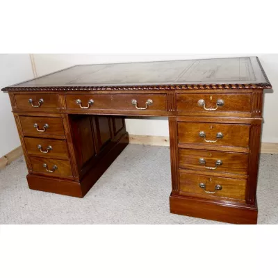 Großer Original Pedestal Mahagonischreibtisch, 1930