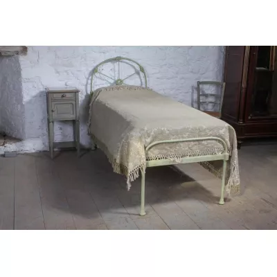 Komfortables Bett aus Eisen, Original 1890