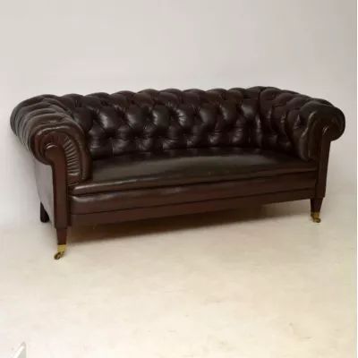 Antikes schwedisches Leder-Chesterfield Sofa von ca. 1910